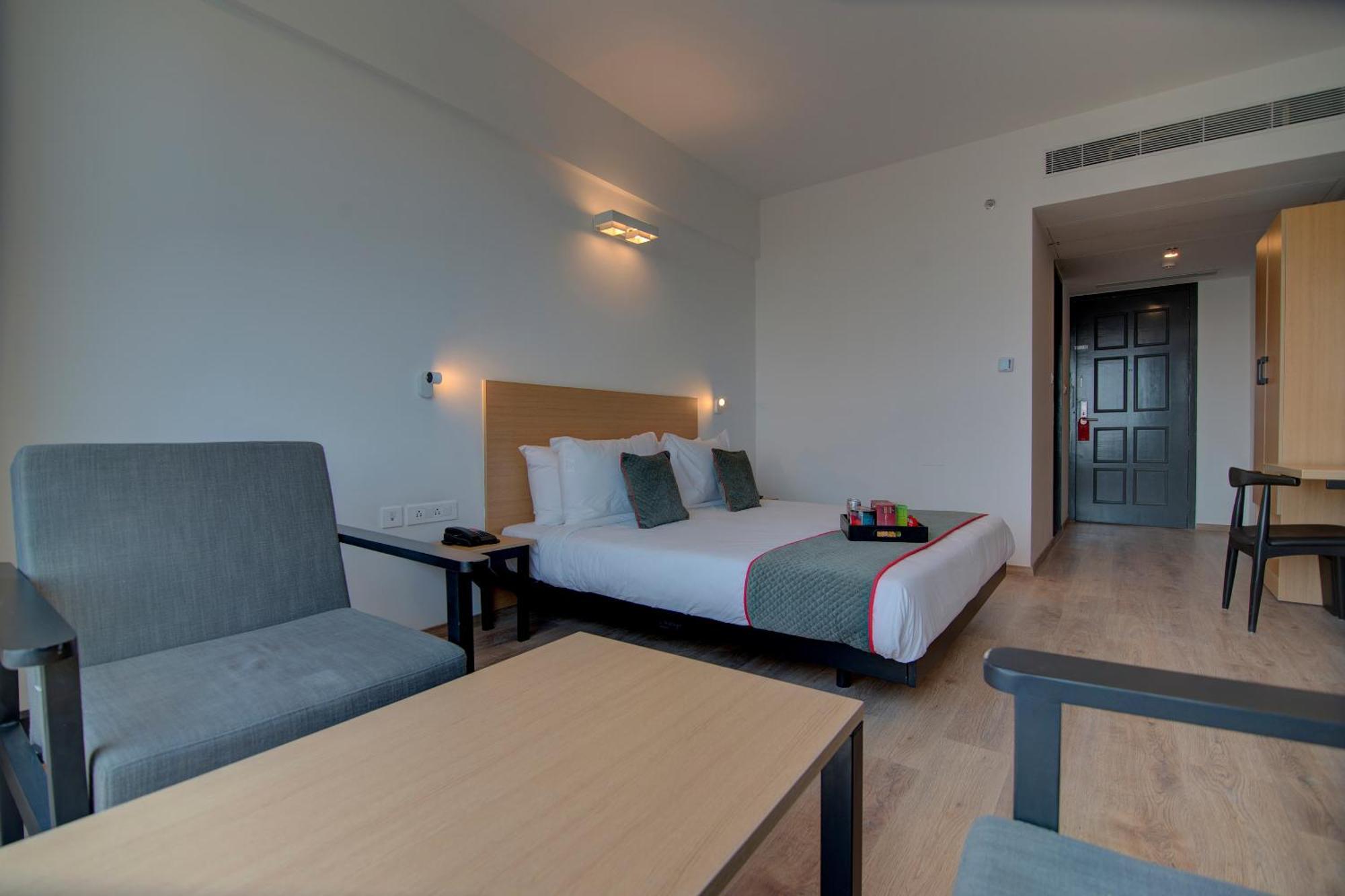 De Pacific Suite Near Delhi Airport Nowe Delhi Zewnętrze zdjęcie