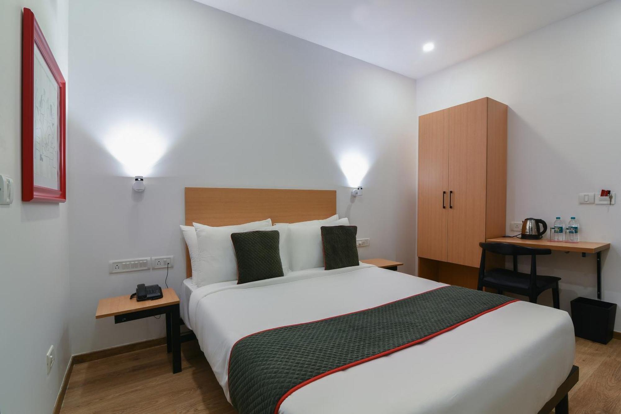 De Pacific Suite Near Delhi Airport Nowe Delhi Zewnętrze zdjęcie